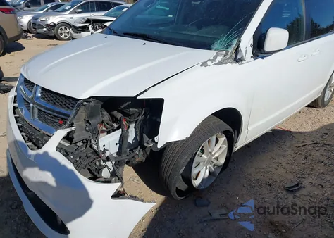 2018 Dodge Grand Caravan Sxt z USA, uszkodzony, nr VIN 2C4RDGCG5JR267672